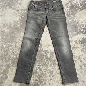 Diesel Women’s Matic Slim Tapered Chain Pocket Gray Low Rise Jeans